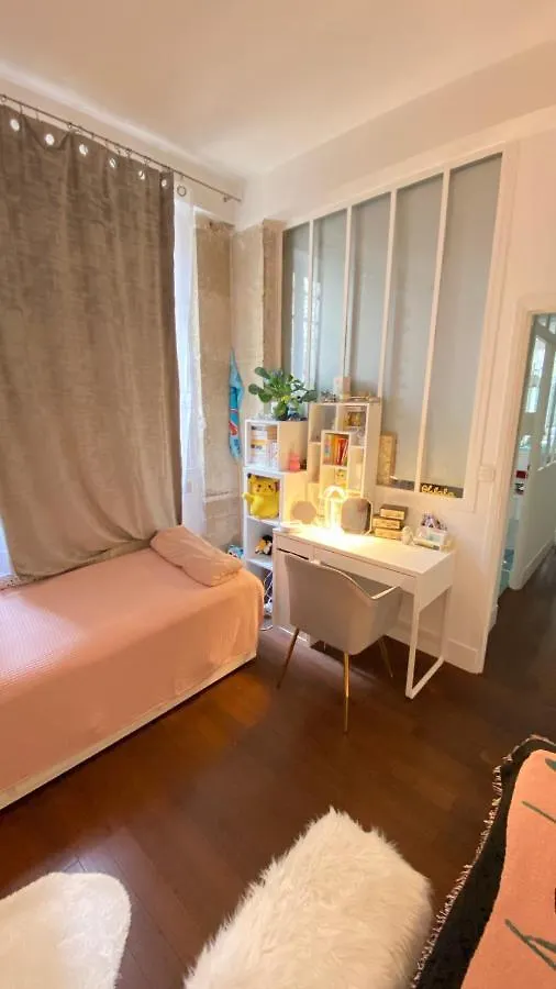 פריז Villa Lepic, Luxury Flat In Montmartre With Private Terrasse-Appartement Entier