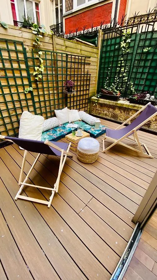 פריז Villa Lepic, Luxury Flat In Montmartre With Private Terrasse-Appartement Entier